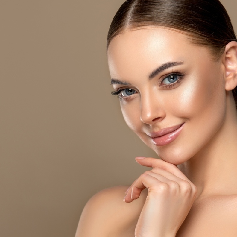  خلطات طبيعية مذهلة لنضارة البشرة قبل ليلة رأس السنة