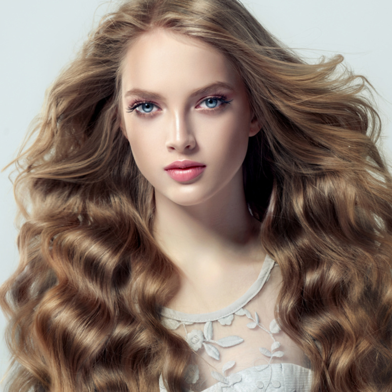 طريقة تحضير ماسك السدروزيت الخروع لتكثيف الشعر