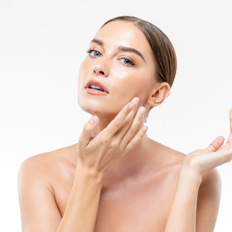 طريقة تحضير ماسك الطماطم والسكر لتقشير الوجه وتجديد خلايا البشرة