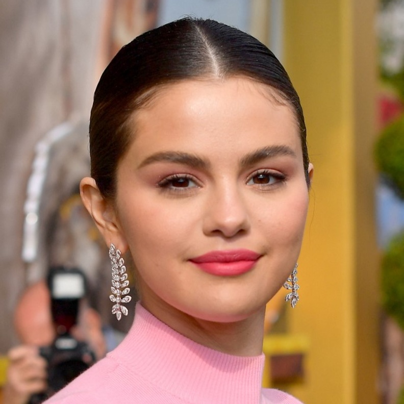 صيحات مكياج مميزة للصبايا من وحي سيلينا غوميز 2021