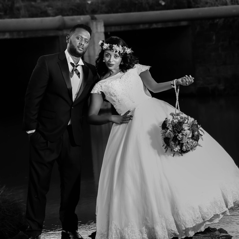 عريس يرفض حضور شقيقة عروسه لحفل زفافهما