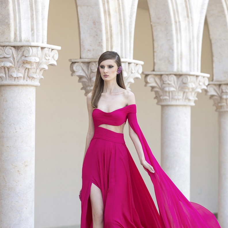 فساتين شقيقة العروس@georgeshobeika