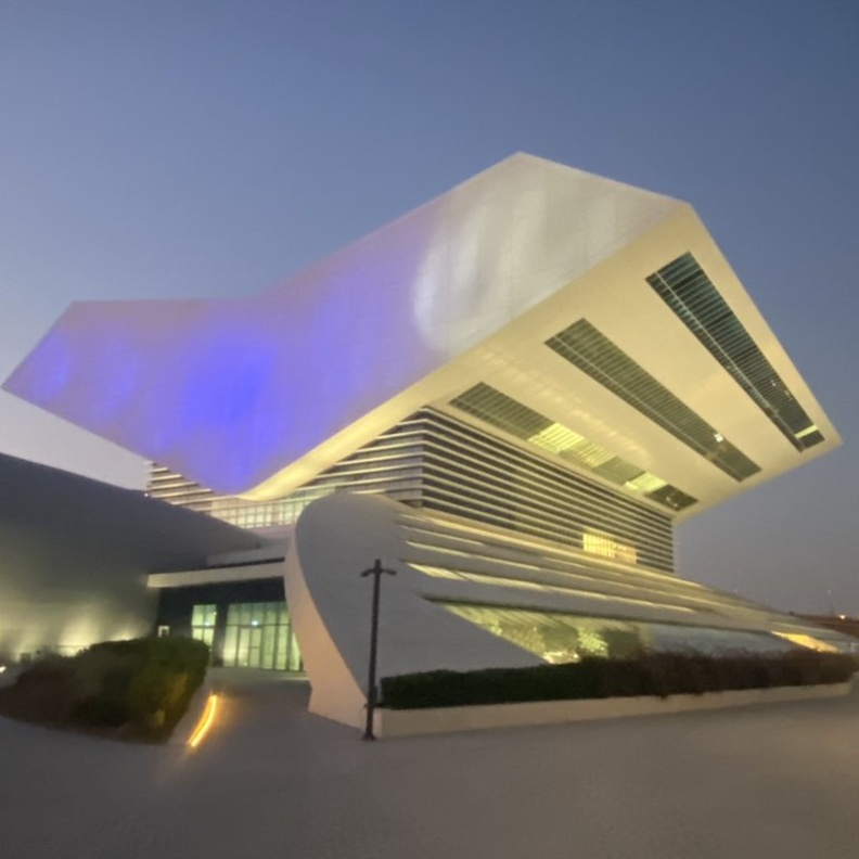 مكتبة دبي العامة الراشدية DUBAI PUBLIC LIBRARY AL RASHIDIYA