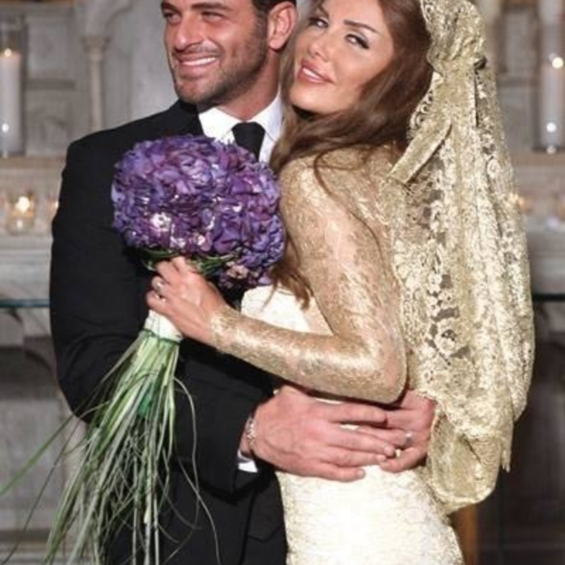 نيكول سابا ويوسف الخال في زفافهما