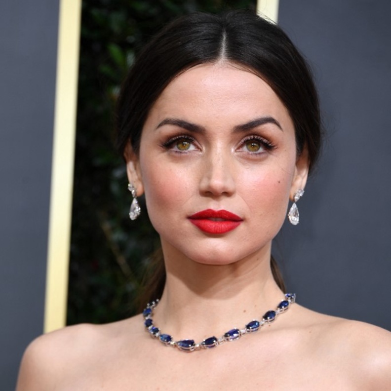 أروع اطلالات آنا دي أرماس الجمالية بعد خوضها بطولة فيلم "Ghosted"