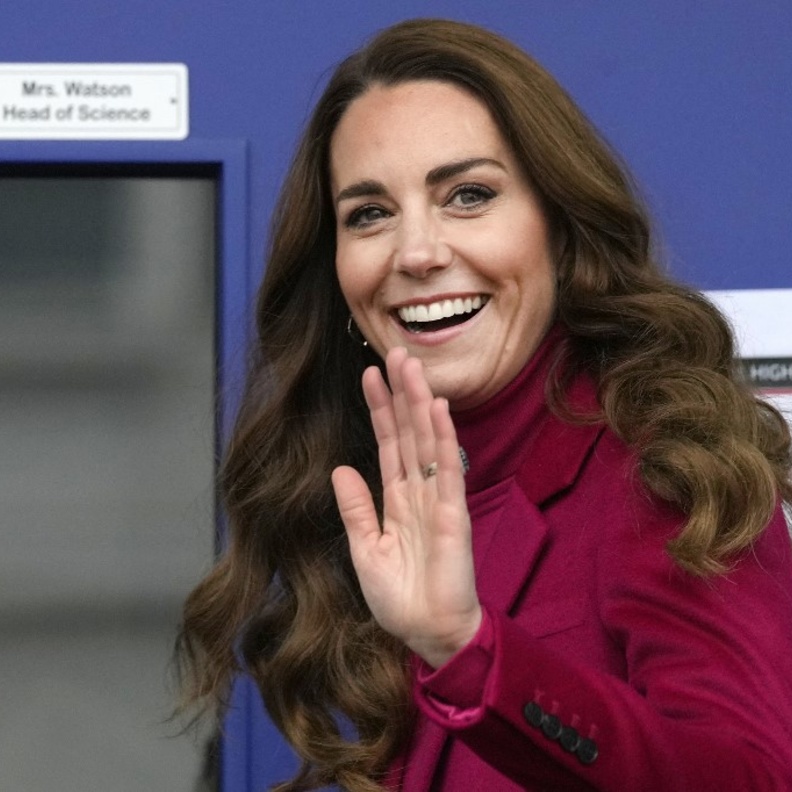 كيت ميدلتون تقدم تضحيات من أجل العائلة المالكة البريطانية