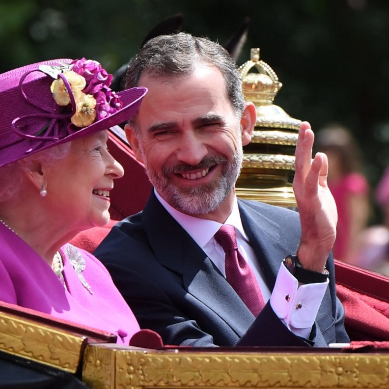 ما هي مؤهلات ملوك وملكات العالم الدراسية؟