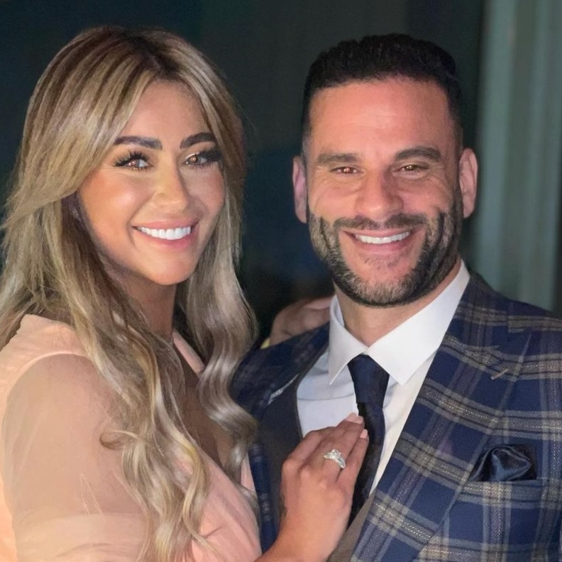 ابنة غادة عبدالرازق وخطيبها