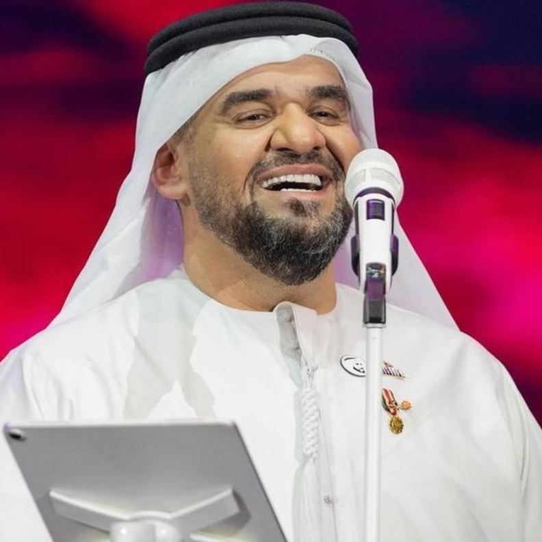 حسين الجسمي يطرب جمهور مسرح المجاز 