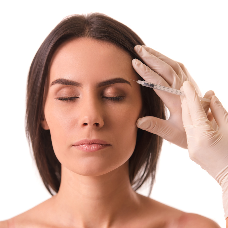 كيف تتم عملية رفع الحواجب بالفيلر وما هي نتائجها