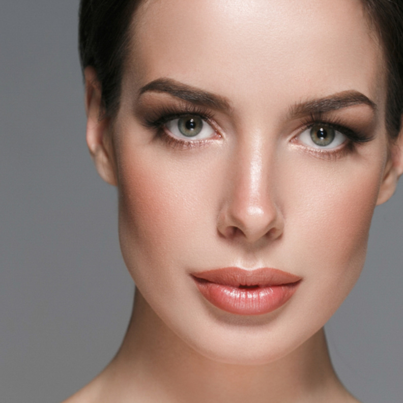 وصفات طبيعية لشد الجفون العلوية للعين