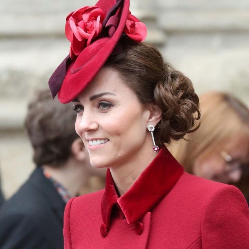 كيت ميدلتون تتألق بمجوهرات مرصعة بالياقوت الأحمر