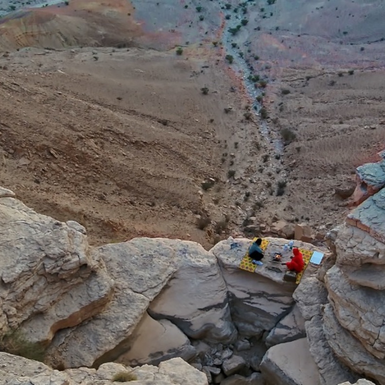 جبل طويق.. الوجهة الأمثل لعشاق المغامرة في أعالي الجبال بالمملكة