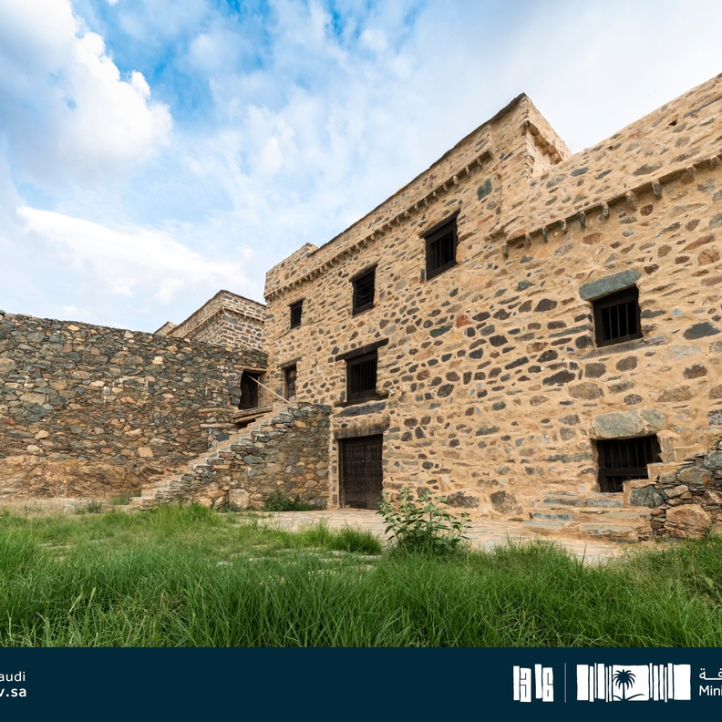 قصر بن رقوش التاريخي.. تحفة معمارية وتاريخ أصيل بالباحة 