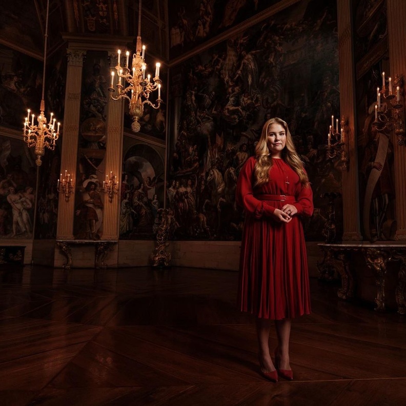 صورة جديدة للأميرة كاتارينا أماليا بمناسبة عيد ميلادها الـ 18