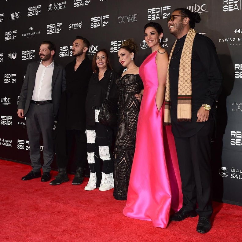 صناع فيلم "بنات عبدالرحمن" على السجادة الحمراء