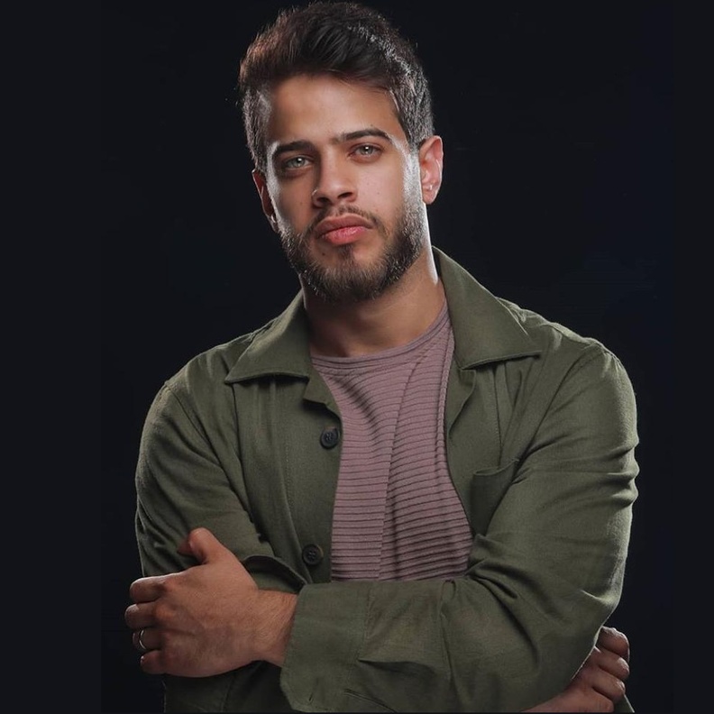 نجوم أثاروا الجدل بإعلان اعتزالهم هذا العام وأبرزهم أدهم نابلسي وحلا شيحة