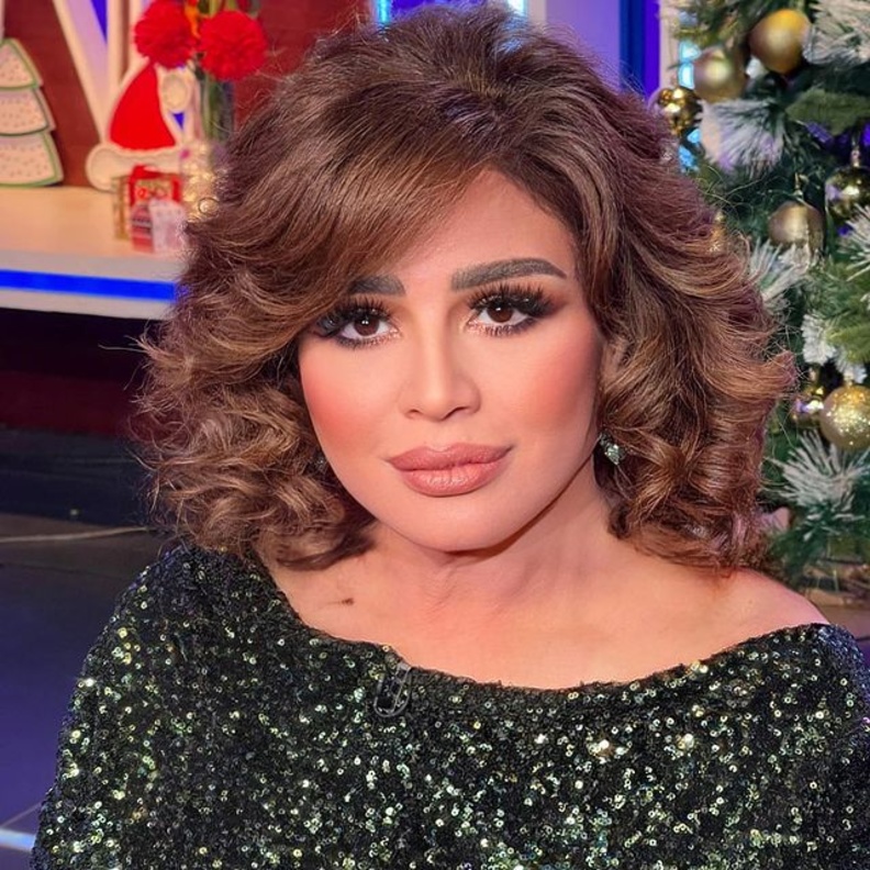 إلهام شاهين بإطلالة جمالية ملفتة جعلتها أصغر من عمرها بسنوات