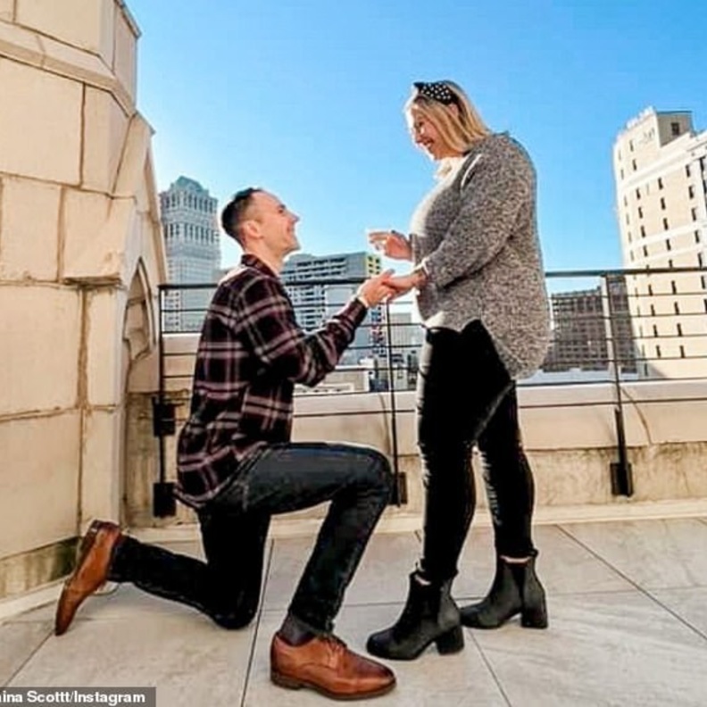 خطبة ابنة مغني الراب إيمنيم