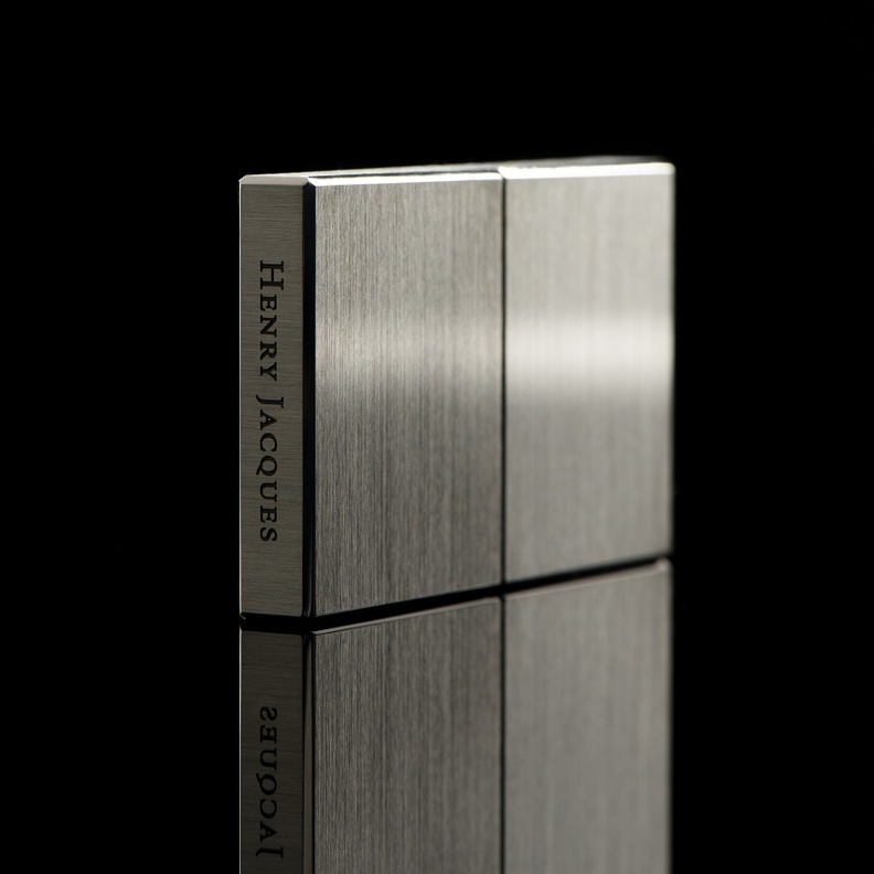 عطر Clic-Clac رمز جديد للتميّز من Henry Jacques