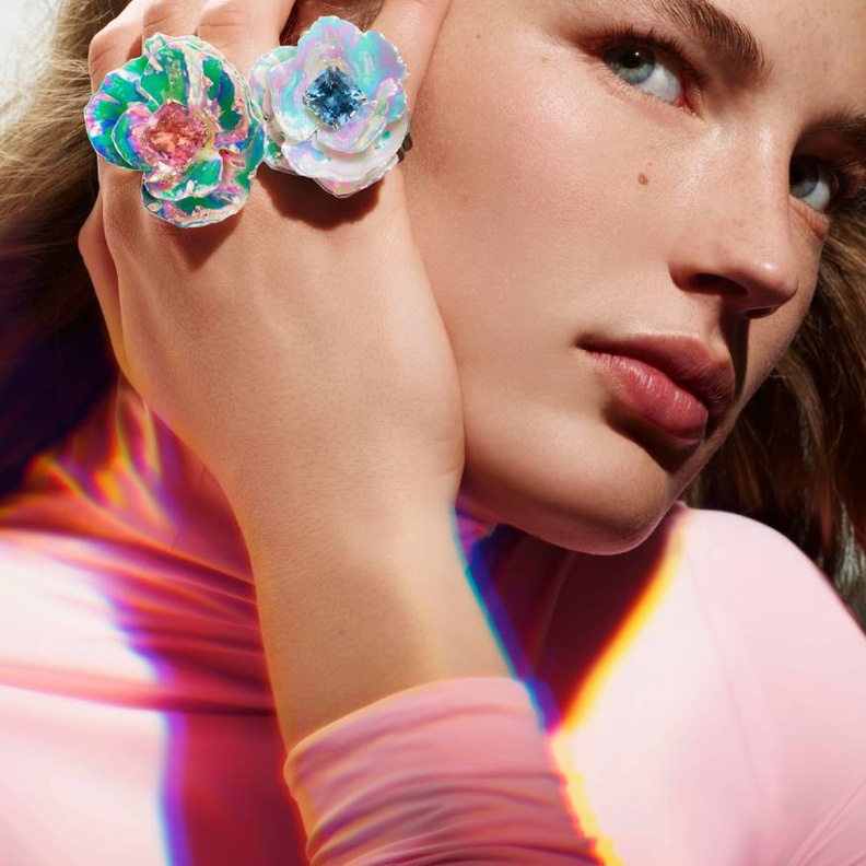 مجوهرات استثنائية مستوحاة من الزهور من أحدث مجموعات المجوهرات