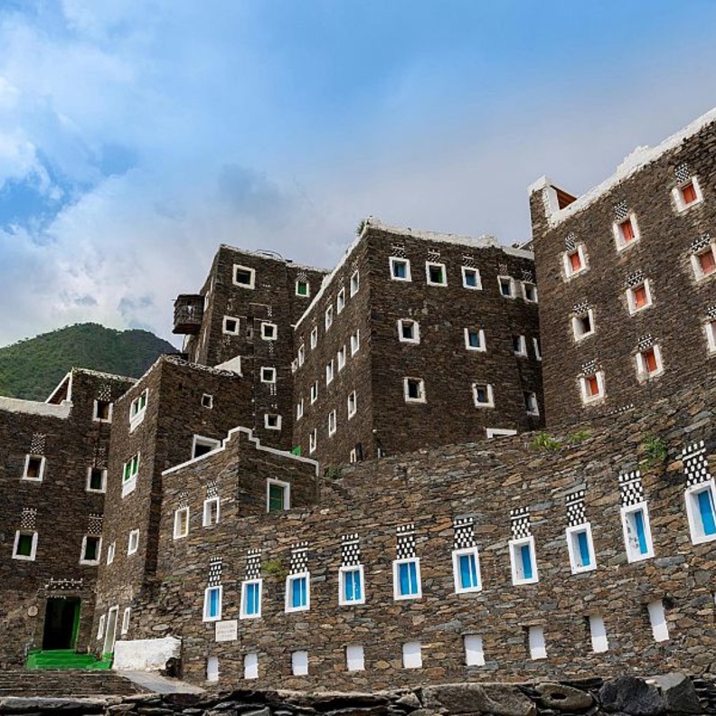 منظمة السياحة العالمية تدرج قرية "رُجال " السعودية في قائمة أفضل القرى السياحية في العالم