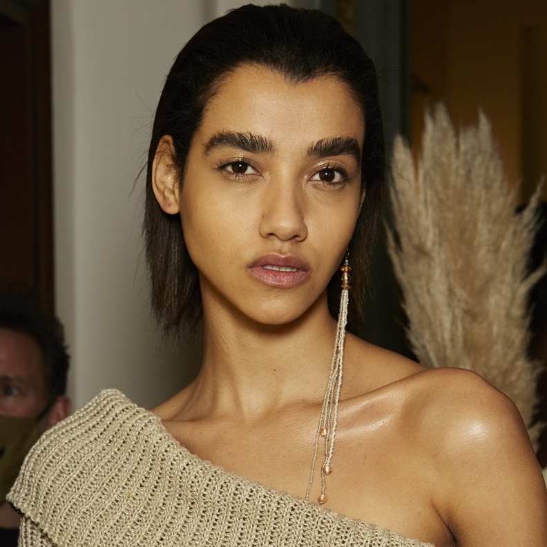 مستحضرات ضرورية في الشتاء لترطيب الجسم وتنعيمه