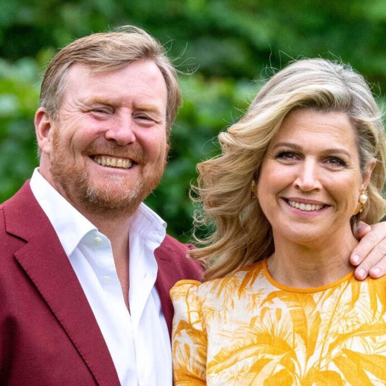 ملك وملكة هولندا يهنئان ماكس فيرستابين على فوزه ببطولة العالم لسباقات فورميلا 1