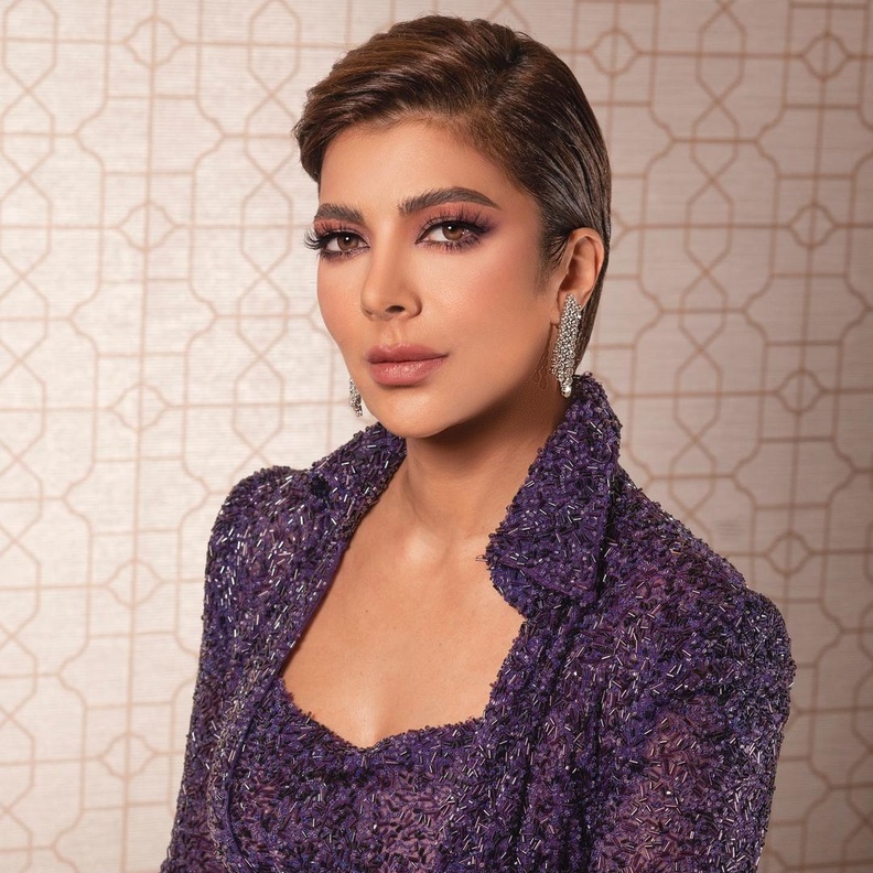 نجمات اعتمدن قصات الشعر القصير بكل جرأة في 2021