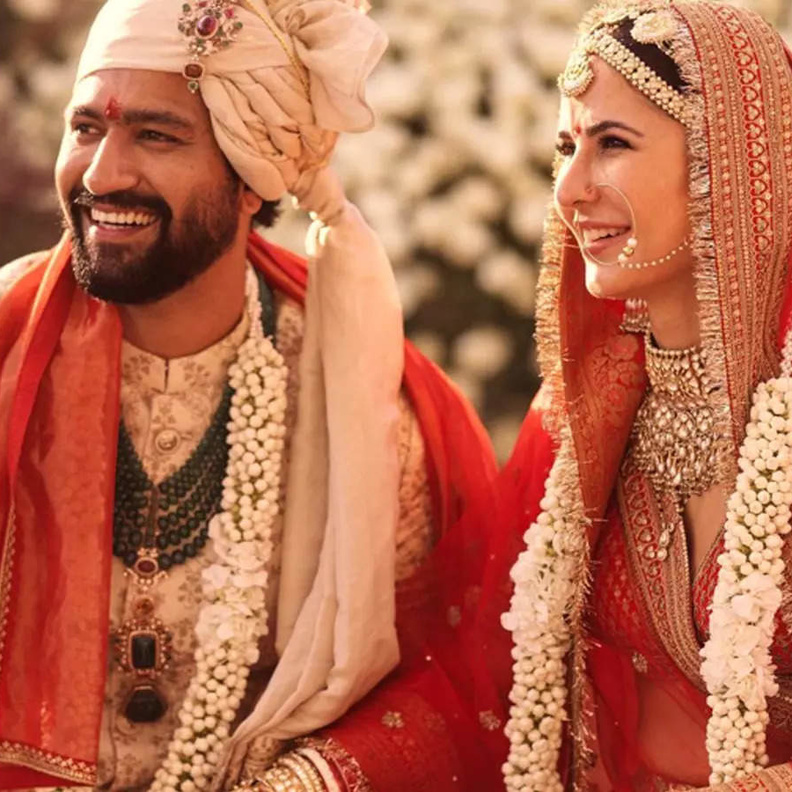 كاترينا كيف وزوجها ينتقلان إلى منزلهما الجديد 