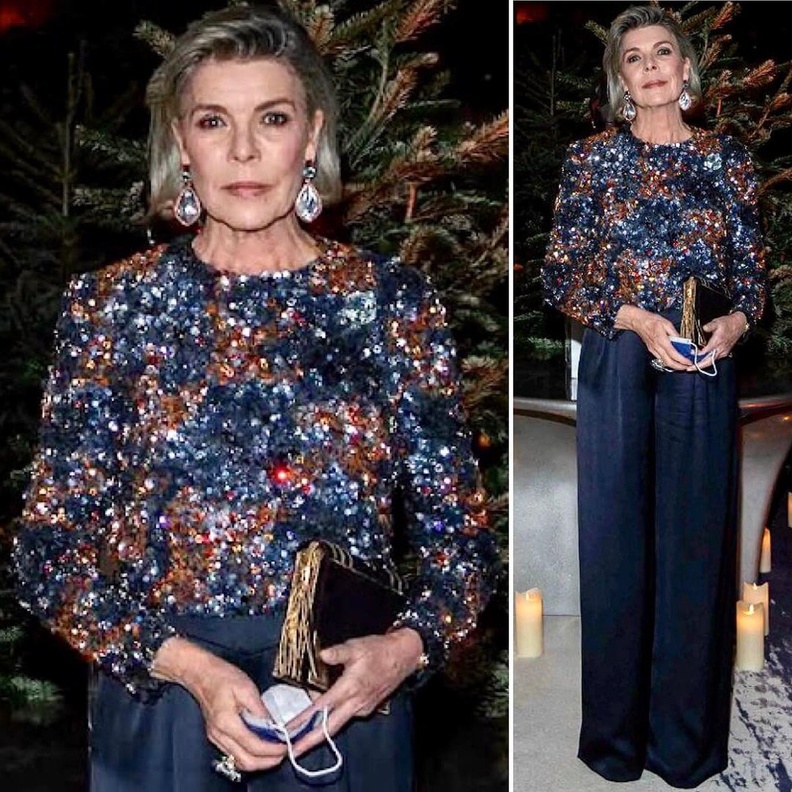 الأميرة كارولين تحضر مأدبة عشاء في ذكرى مصمم الأزياء الراحل كارل لاغرفيلد