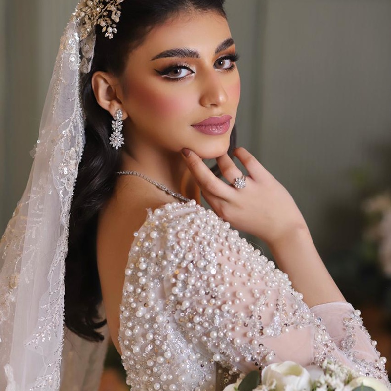 من مكياج العرايس من خبيره التجميل السعودية سميه الشرقي
