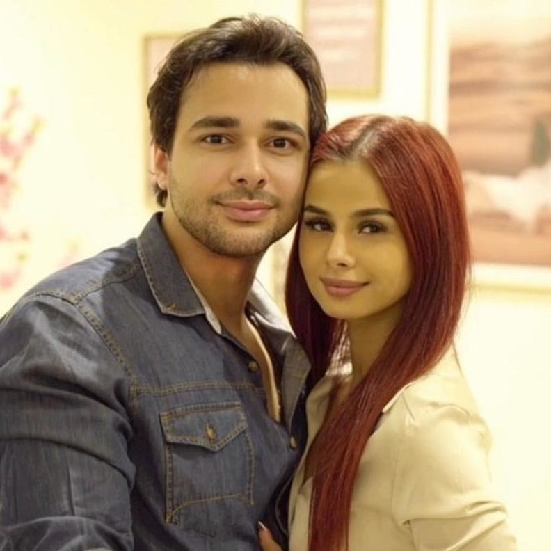 محمود المهدي يحسم موعد حفل زفافه من منة عرفة ويعتذر لهذا السبب