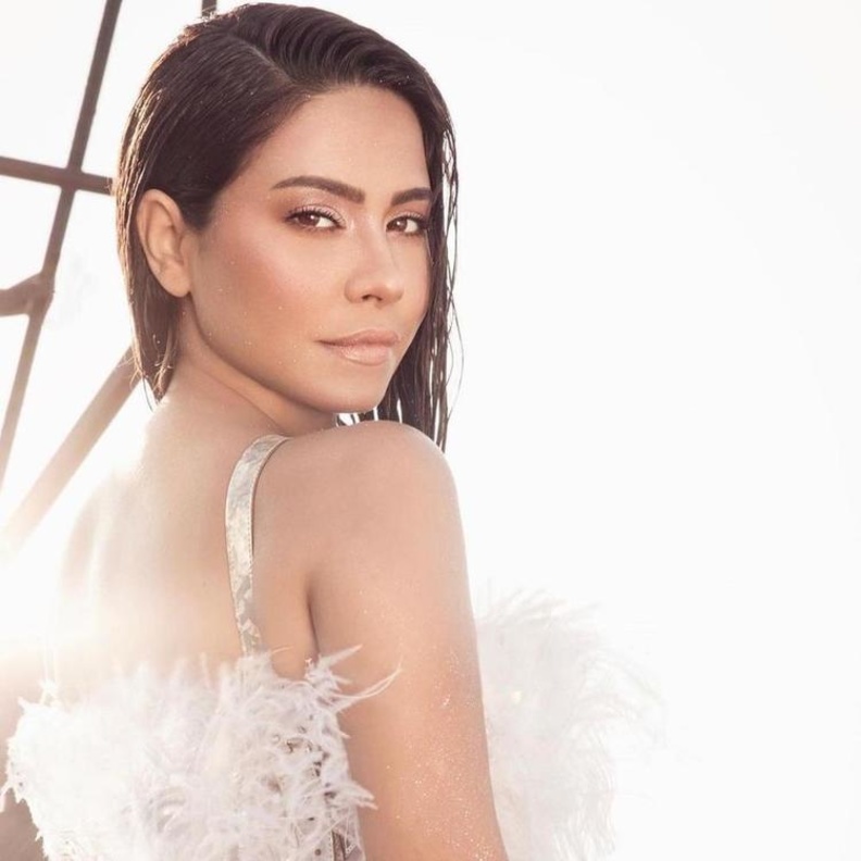 تعليقات النجوم على طلاق شيرين عبد الوهاب