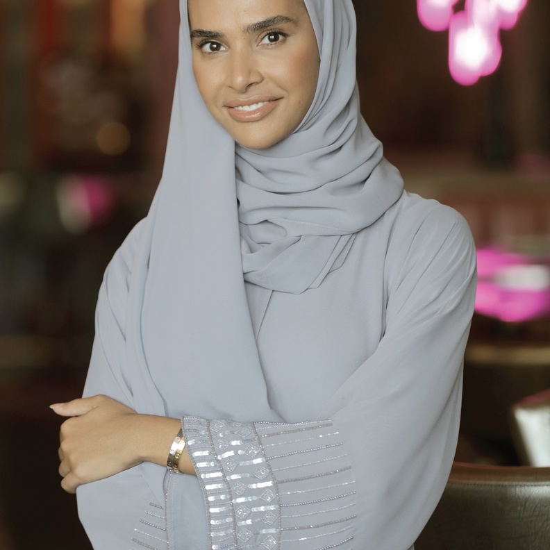 رائدة الأعمال الإماراتية ومؤسِسة علامة Peacefull للعناية بالبشرة