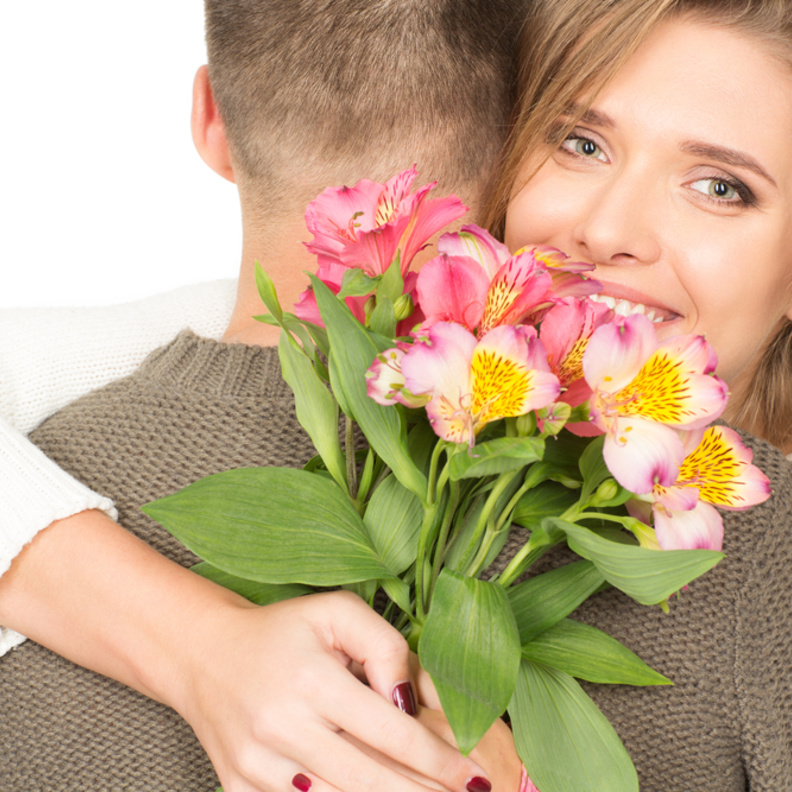 shutterstock_الورود من أجمل الهدايا في ليلة رأس السنة