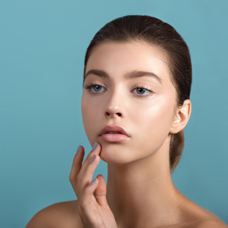 معلومات عن التقشير الكريستالي للبشرة وأهم فوائده