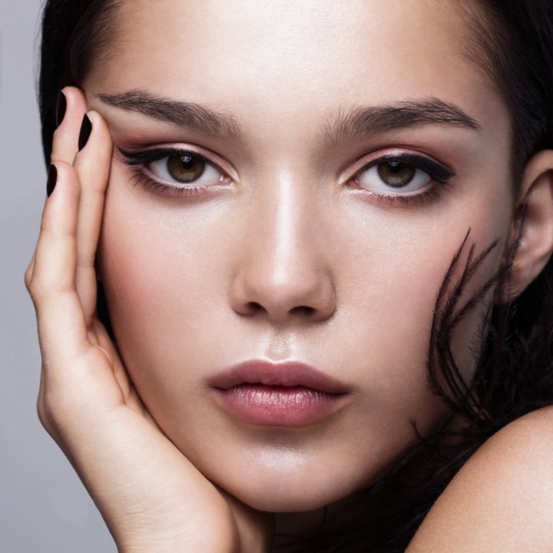 دليل جمالك لإطلالة مشرقة وجذابة في الشتاء