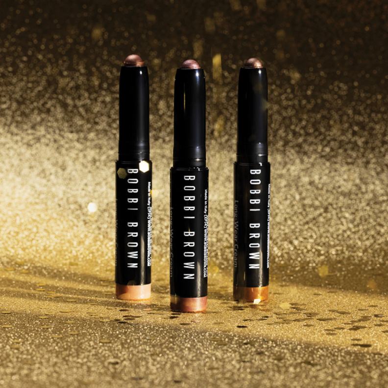 فيسز يتزين باللون الذهبي في مناسبات نهاية العام