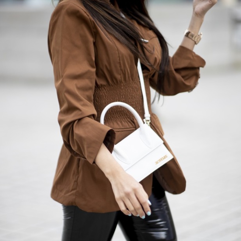 حقائب يد موضة 2022 بأسلوب Cross Bag