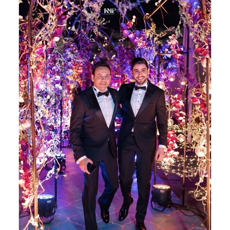 مصطفى قمر ونجله 