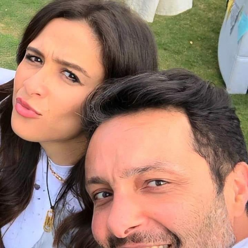 ياسمين عبد العزيز وشقيقها