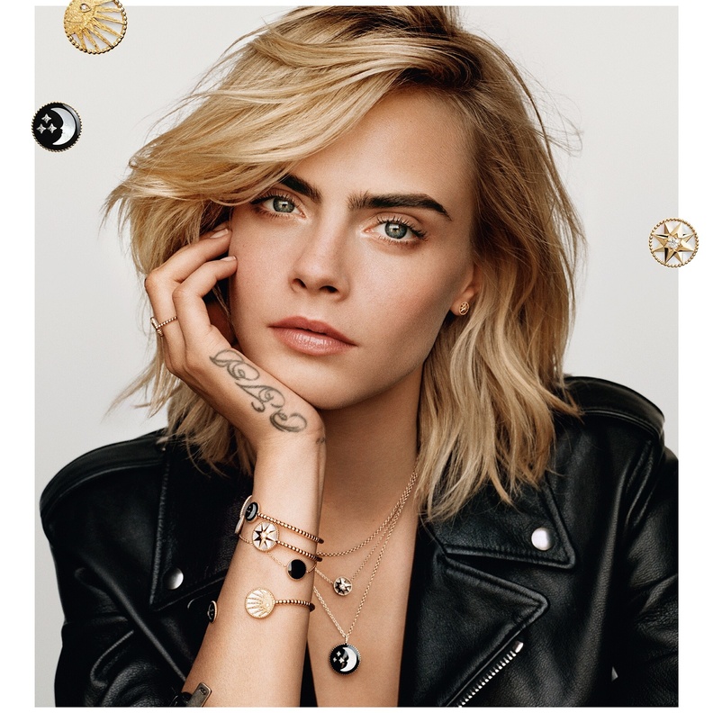 إطلالة فريدة بالأساور المرصعة بعرق اللؤلؤ (1)