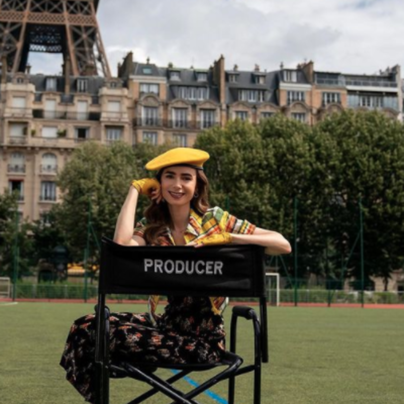 4 اسرار خلف اطلالات إميلي في باريس