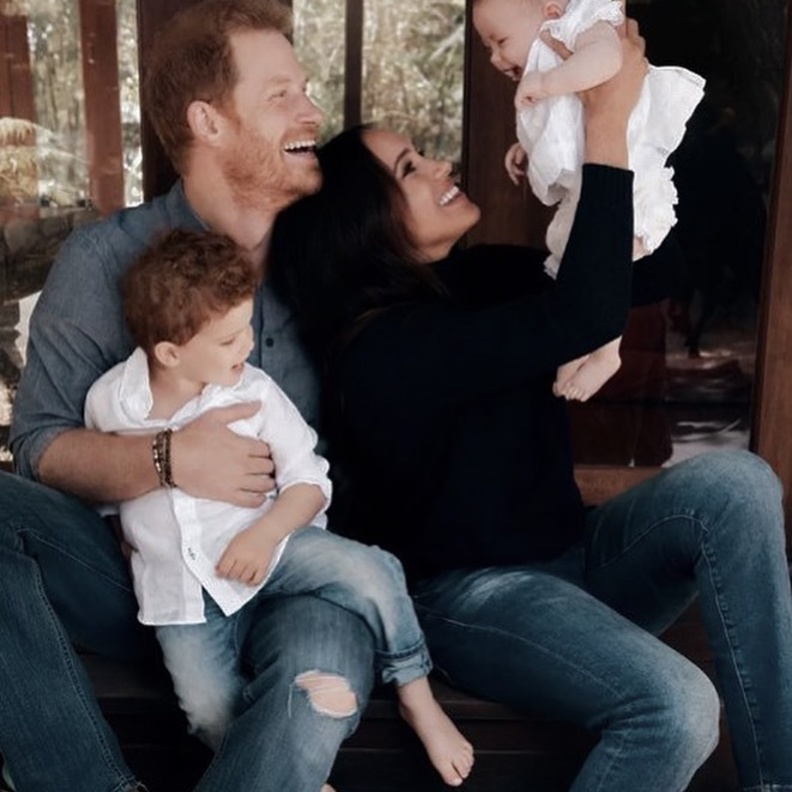 الأمير هاري  يبحث عن وظيفة إضافية بسبب إسراف ميغان ماركل