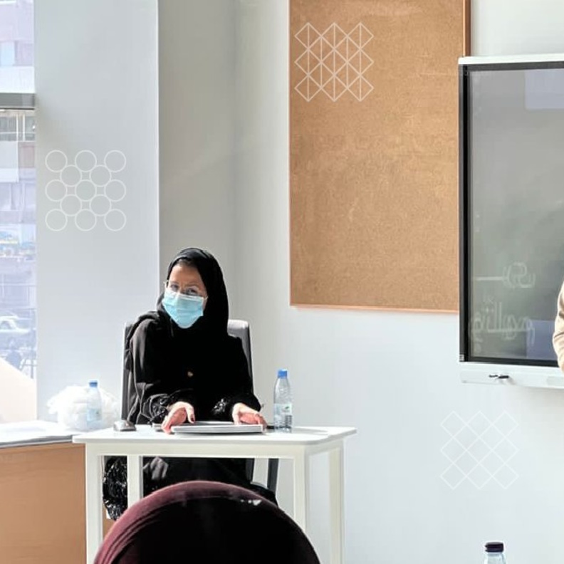 المعهد الملكي للفنون التقليدية يطلق أول برنامج تلمذة للسدو والبناء التقليدي بالطين.. الأول من نوعه بالمملكة