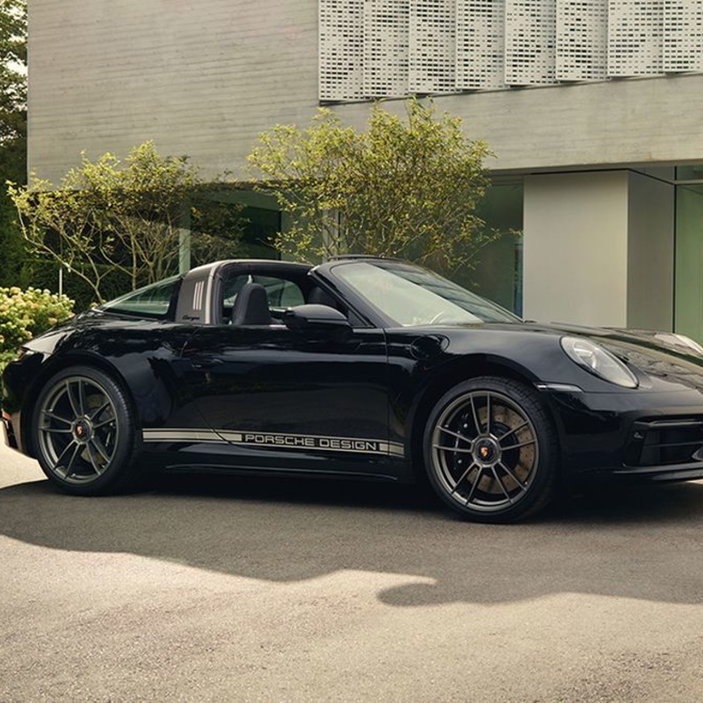 بورشه تطرح سيارتين حصريتين بمناسبة اليوبيل الذهبي لتأسيس بورشه ديزاين