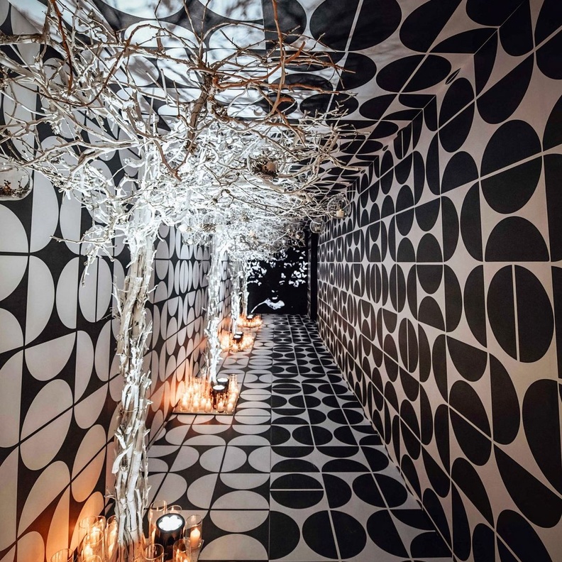 ديكور نفق دخول الضيوف من منظمة الاعراس ماجدة القصير بشارات