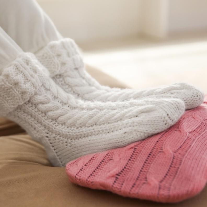  اسباب برودة القدمين عند النساء