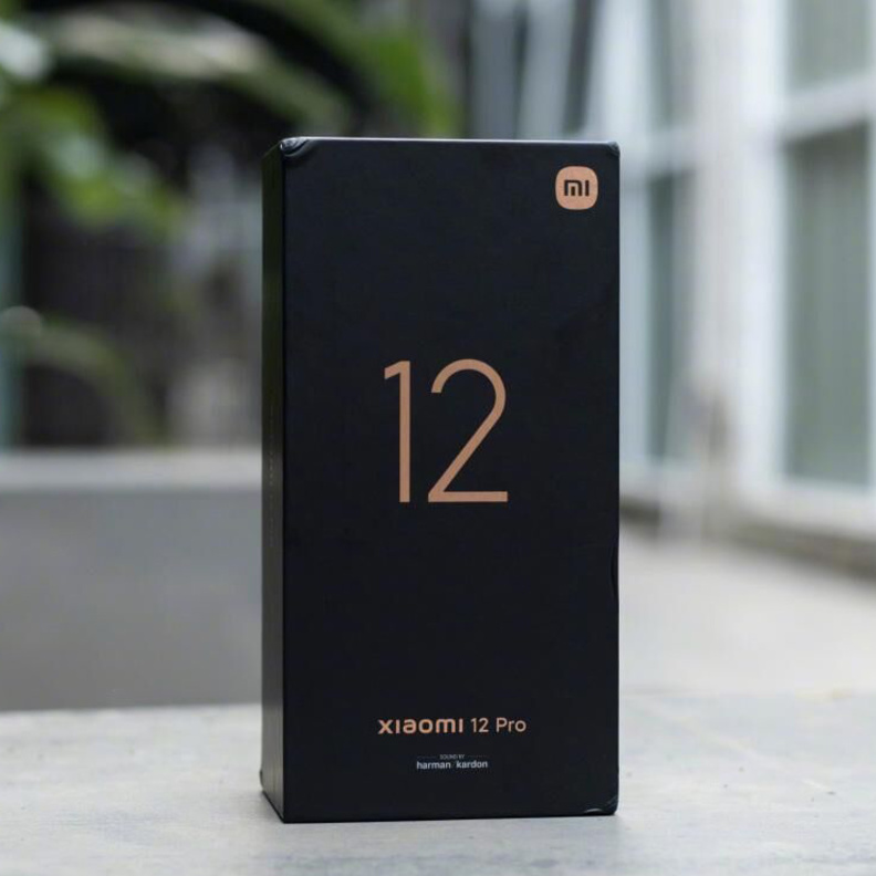 شاومي تطلق هاتفها Xiaomi 12 Pro الفاخر